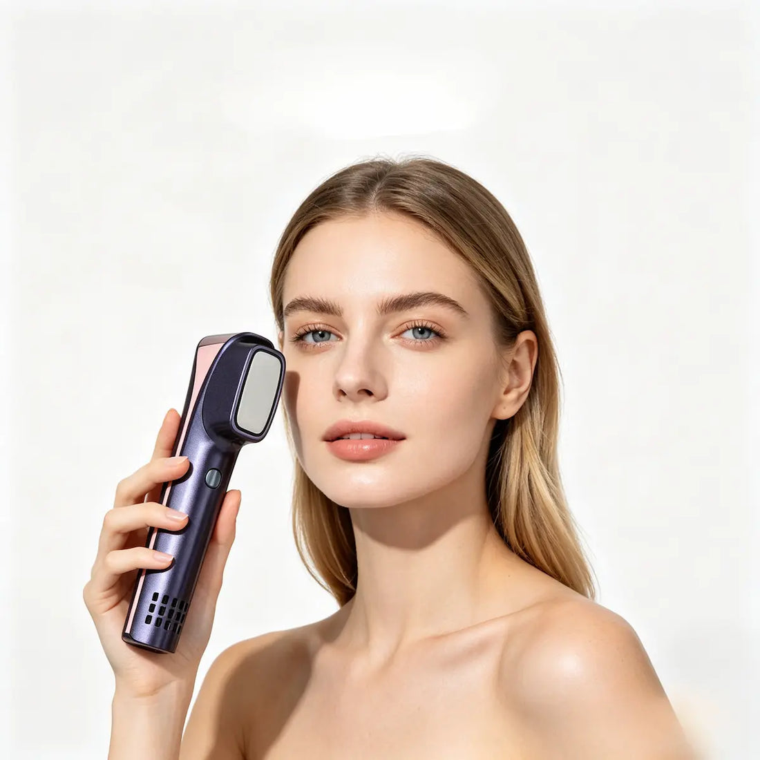 SENNEY Athena Cold Plasma handpiece for at-home skin balancing clarity and pore refinement treatment